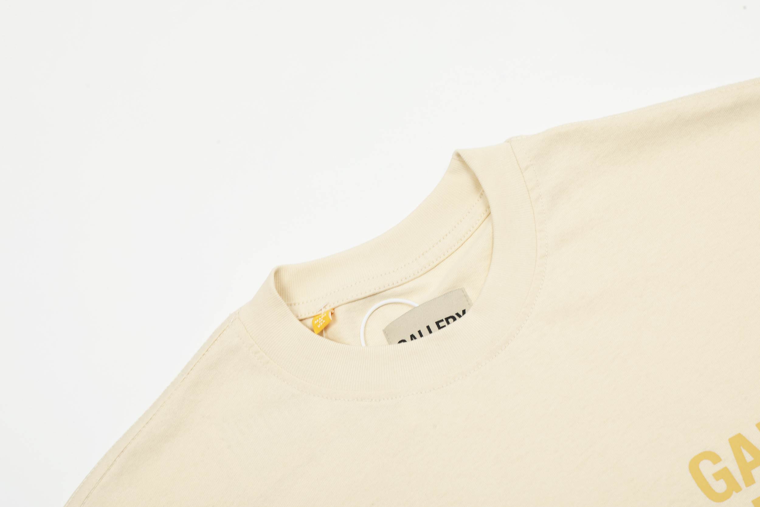 GALLERY DEPT New T-shirt D52